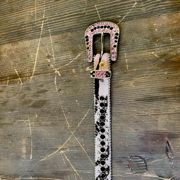 Western BB Simon Swarovski crystal belt. 
Beautiful.  Link and black cowhide. - Picture 1 of 4